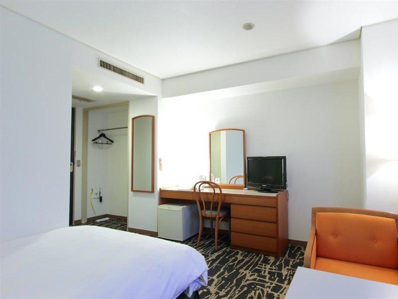 Yamagata Grand Hotel Bagian luar foto